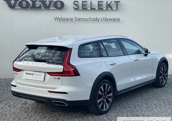 Volvo V60 Cross Country cena 144900 przebieg: 128990, rok produkcji 2019 z Warszawa małe 596